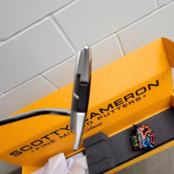 Scotty Cameron 2024 Phantom X 11.5 MOTO 34.5 in Putter & Headcover - NEW - Picture 5 of 12